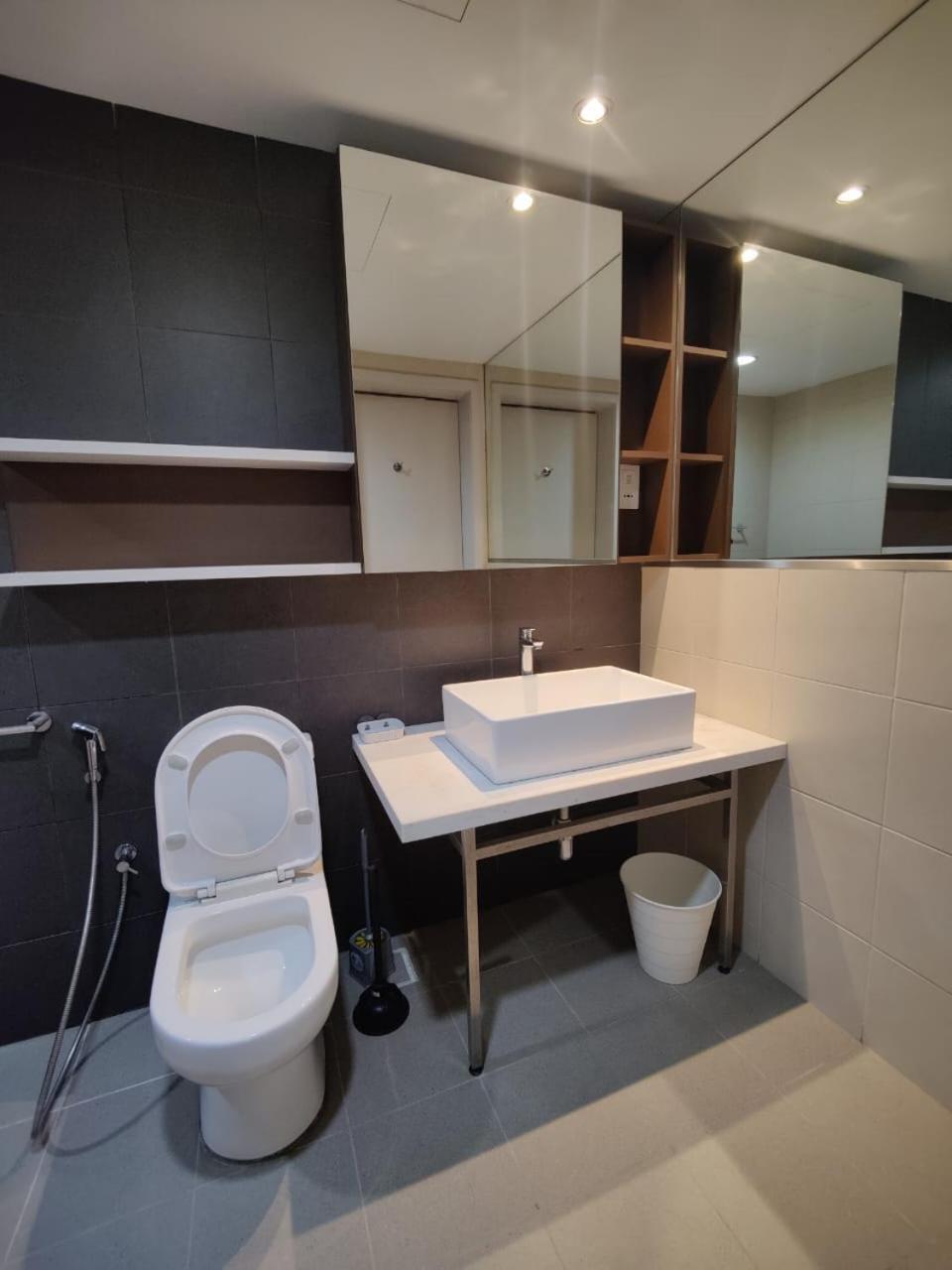 Mulberry Verve Suites Kl Mid Valley Kuala Lumpur Exterior foto