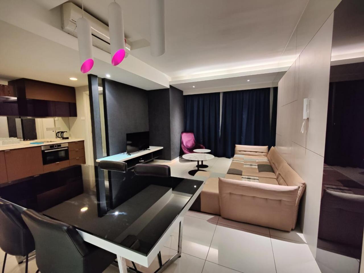 Mulberry Verve Suites Kl Mid Valley Kuala Lumpur Exterior foto